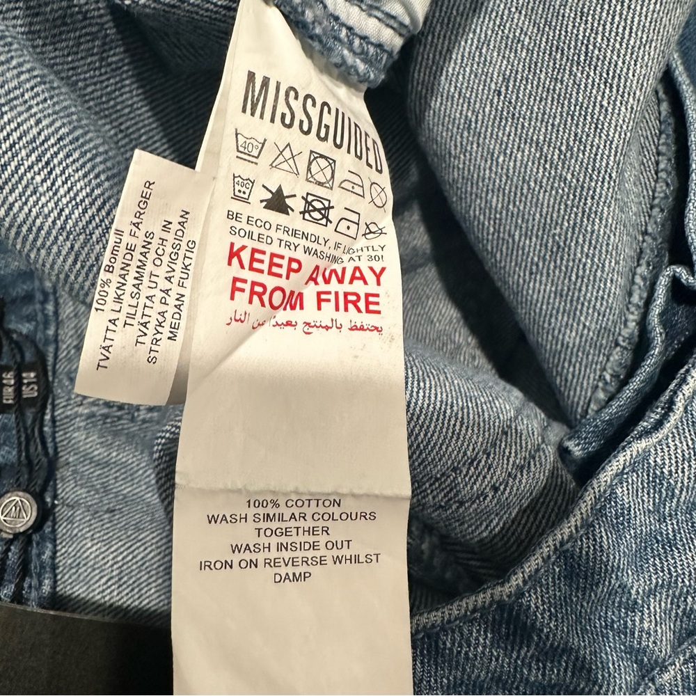 Missguided Riot High Rise Mom Jean Double Knee Rip Blue Wash Relaxed Tappered - Picture 12 of 12
